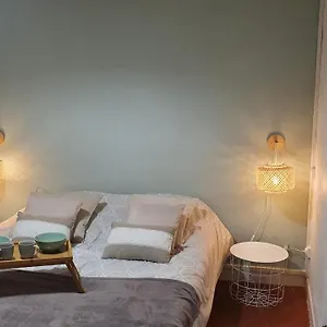 T2 Cosy Au Calme,entree Autonome,centre Historique Apartamento